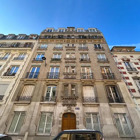 Deux Pieces Typiquement Parisien Appartamento Parigi