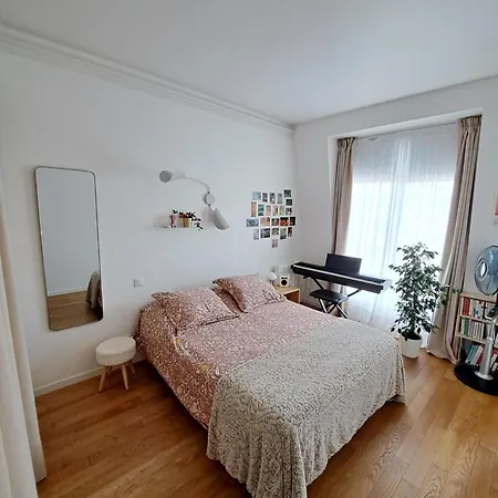 Deux Pieces Typiquement Parisien Appartamento Parigi