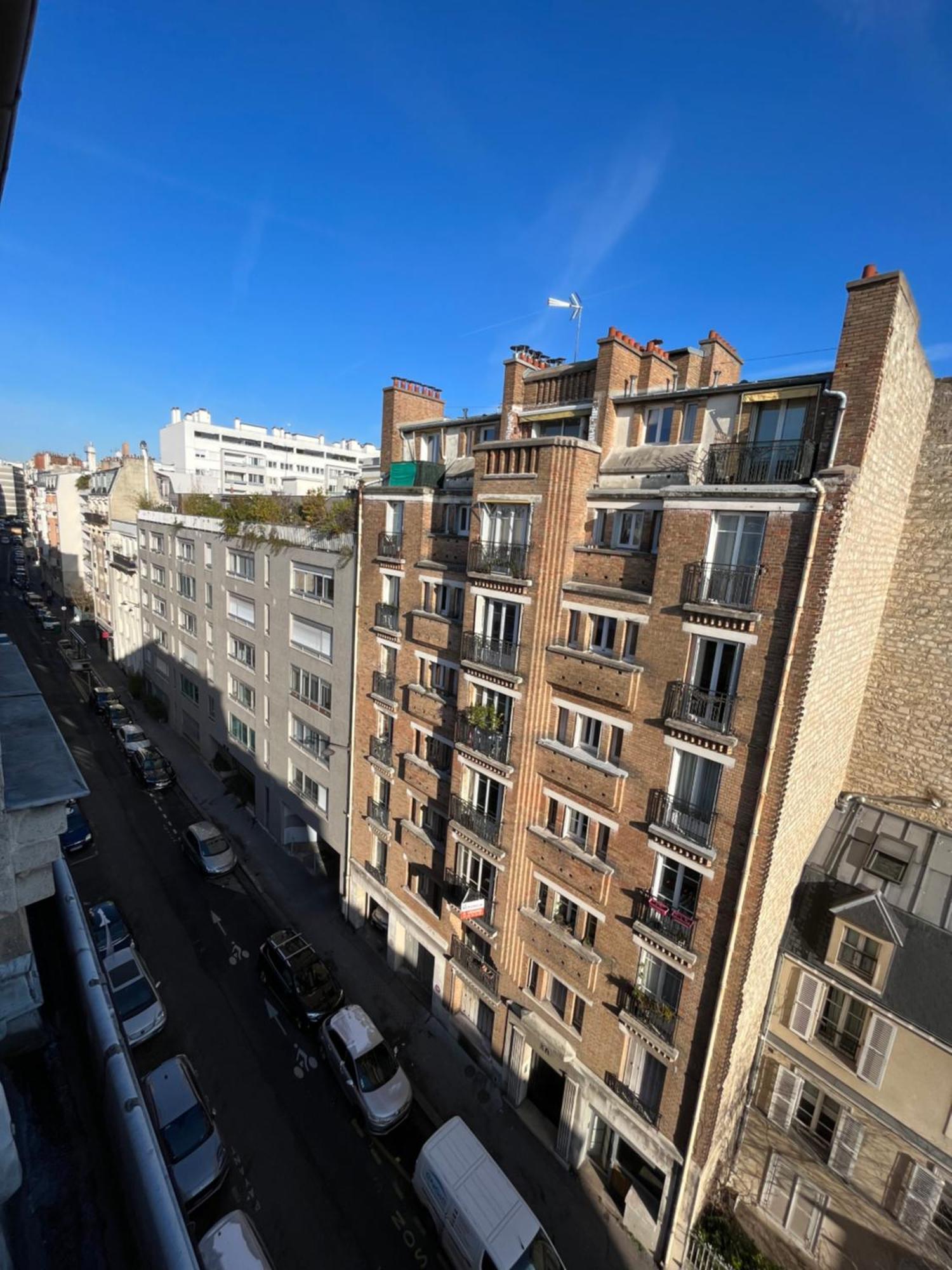 Deux Pieces Typiquement Parisien Appartamento *